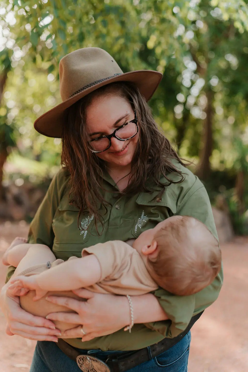 Half-Button Long Sleeve Breastfeeding Shirt with Two Way Zip for Nursing Mums. Outdoor, sun protection., stylish top.