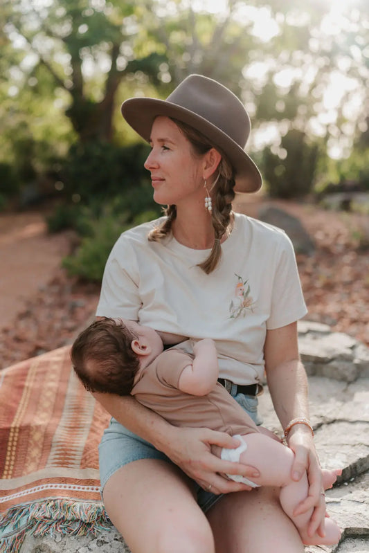 Classic Breastfeeding Tee Nursing Shirt for Mums with Two Way Zip for Easy Breastfeeding Access. Mum wearing an Akubra hat.