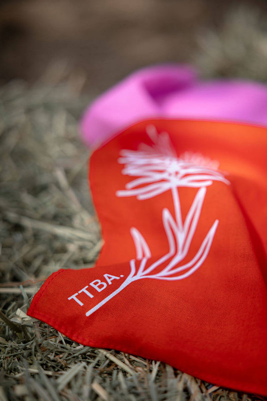 100% Cotton Bandana | Bottlebrush Bloom