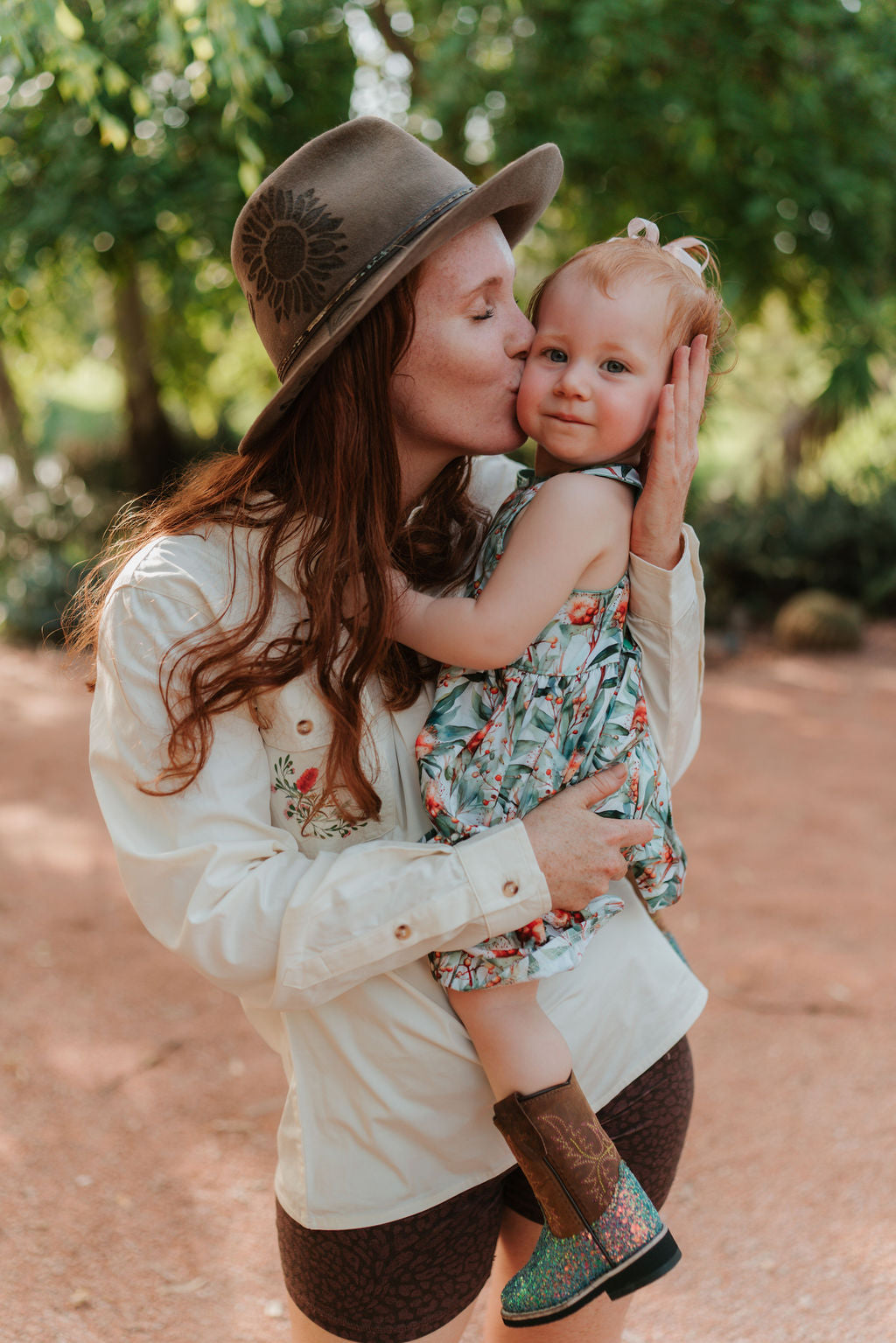 Half-Button Long Sleeve Breastfeeding Shirt with Two Way Zip for Nursing Mums. Outdoor, sun protection., stylish top.
