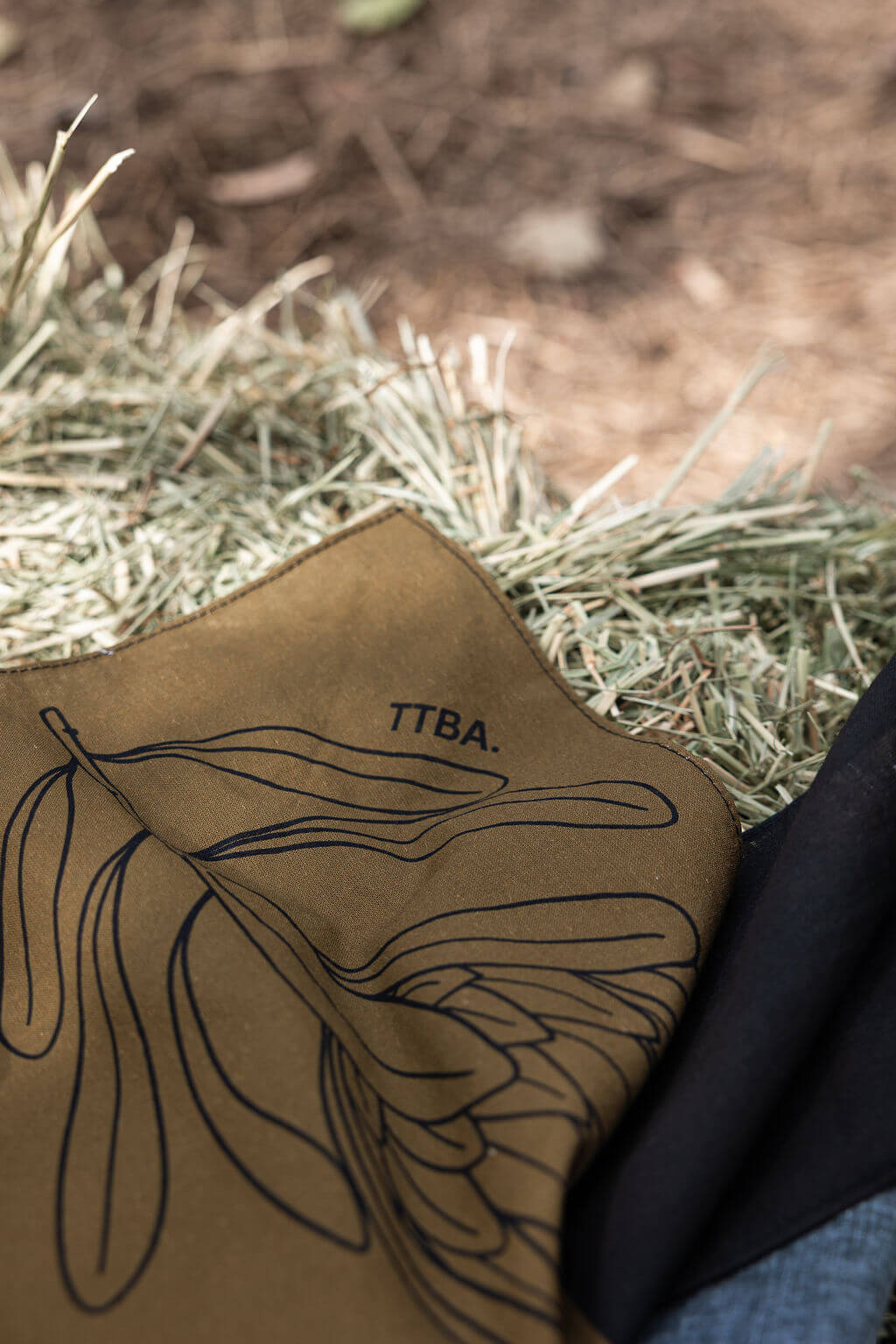 100% Cotton Bandana | Protea Noir