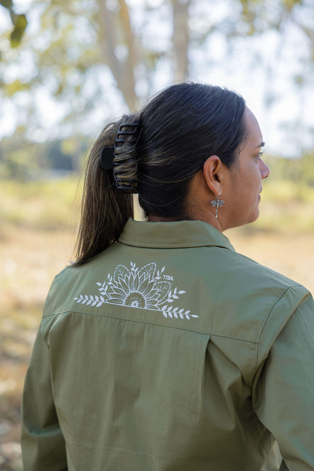 Showing Mandala design on back of breastfeeding shirt 